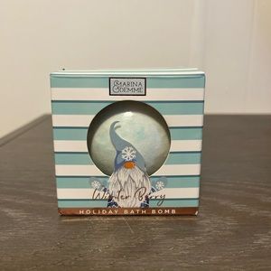 Marina & Demme Winter Berry Holiday Bath Bomb